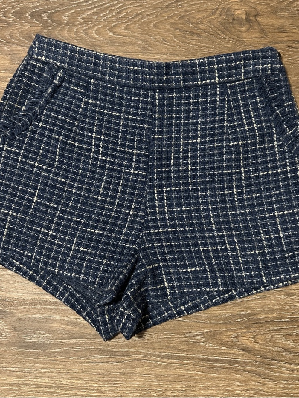 High-Waist Navy & White Tweed Women's Shorts The Pants Store Vintage Size Medium - Picture 2 of 7